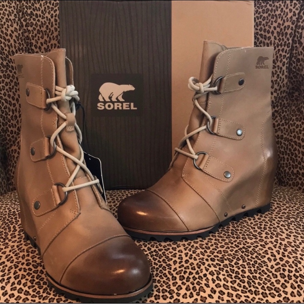 Sorel Joan of Arc Women's Lace-Up Brown Wedge Boots